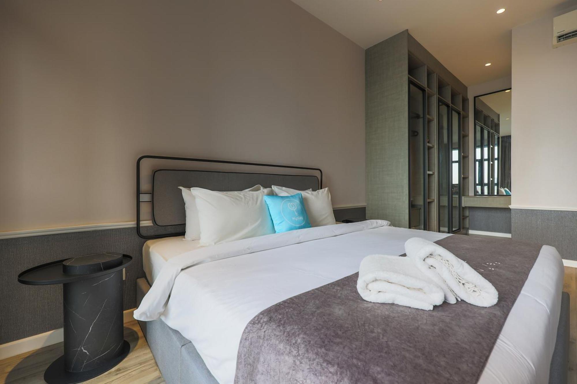 Apartamento Millerz Square By Mykey Kuala Lumpur Exterior foto A bedroom at the hotel