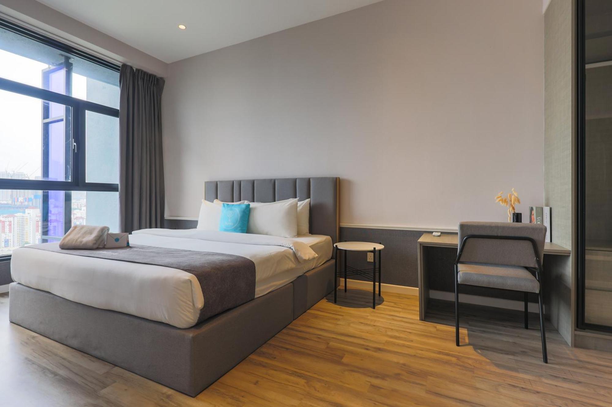 Apartamento Millerz Square By Mykey Kuala Lumpur Exterior foto A bedroom at a hotel