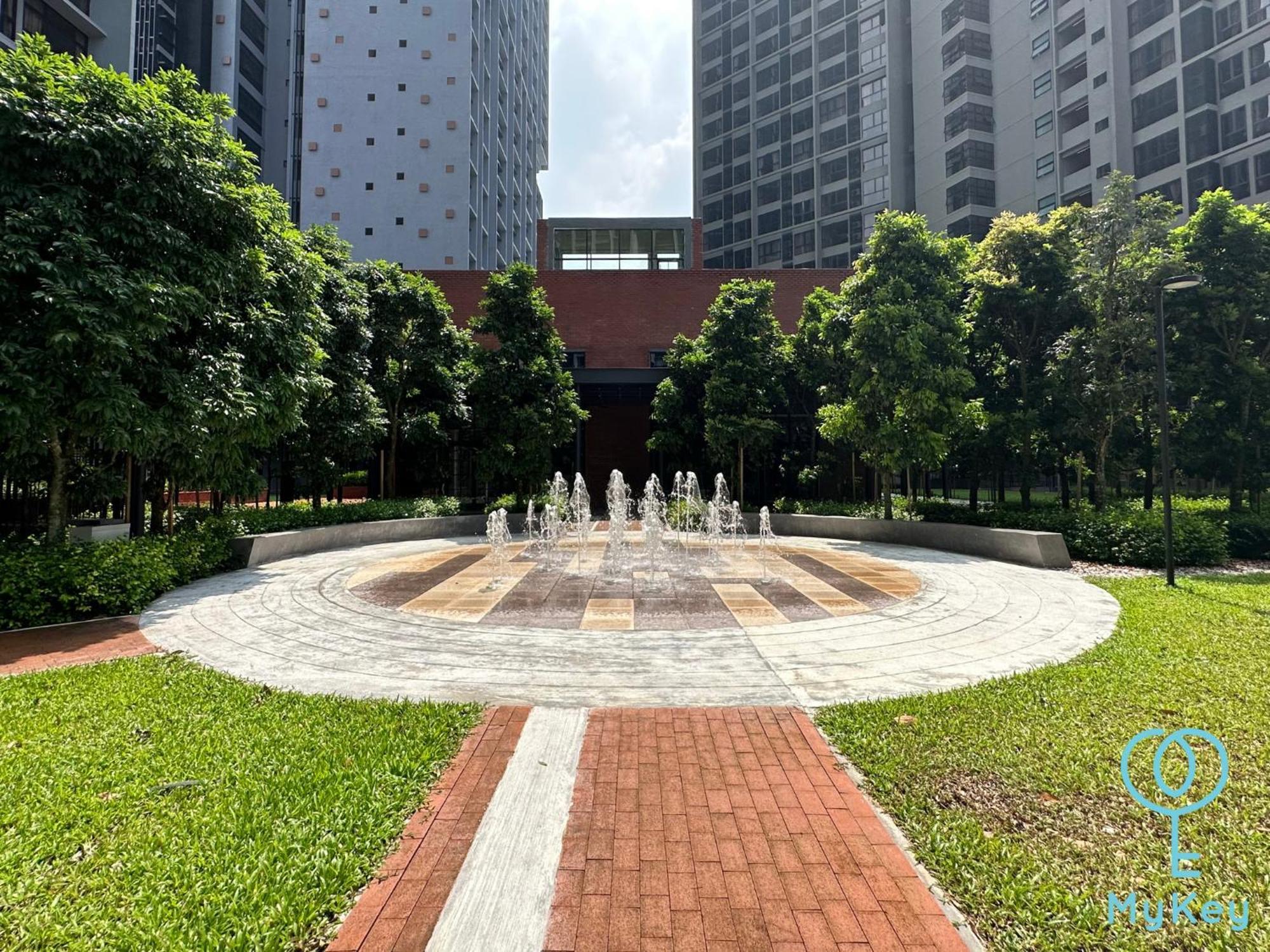 Apartamento Millerz Square By Mykey Kuala Lumpur Exterior foto Fountain at the entrance of the station