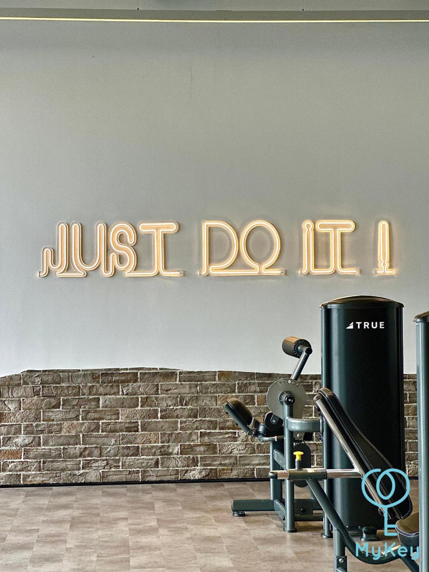 Apartamento Millerz Square By Mykey Kuala Lumpur Exterior foto Just Do It!